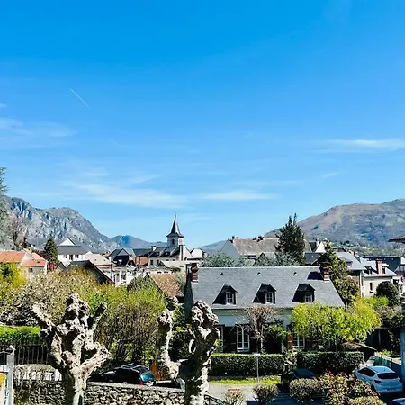 Endroit Chaleureux Au Coeur Des Montagnes