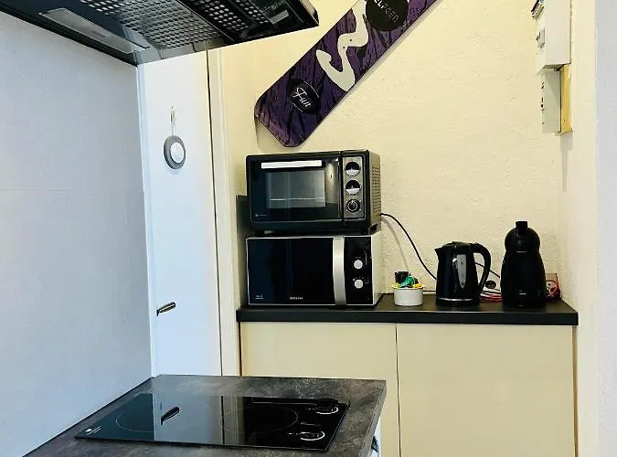 Endroit Chaleureux Au Coeur Des Montagnes アパート *